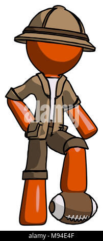 Orange explorer ranger man standing con piede sul calcio. Foto Stock