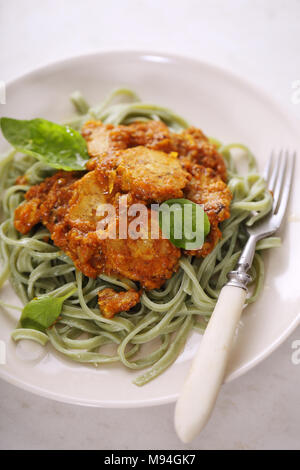 Fettuccini pasta con salsa bolognese Foto Stock