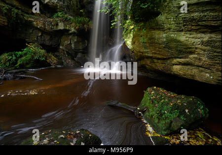 La cascata di routin Lynn Foto Stock