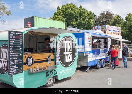 Il fast food rimorchi, Contenitore Mall, Cashel Street, Christchurch Central, Christchurch, Canterbury, Nuova Zelanda Foto Stock