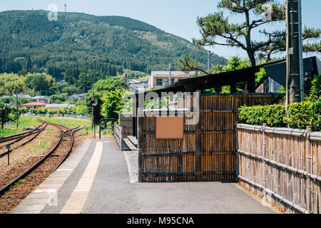 Pediluvio in Yufuin stazione ferroviaria, Giappone Foto Stock