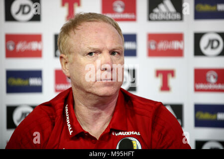 Scozia responsabile Alex McLeish durante una conferenza stampa a Hampden Park, Glasgow. Foto Stock