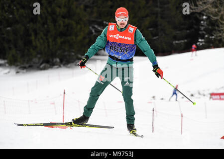 Schonach, Germania. 23 Mar, 2018. 23 marzo 2018, Germania, Schonach: la Germania Fabian Riessle treni per la Coppa del Mondo di Combinata Nordica. Credito: Patrick Seeger/dpa/Alamy Live News Foto Stock