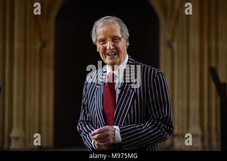 Oxford, Regno Unito. 23 Mar, 2018. Oxford, Regno Unito. 23 marzo, 2018. Nicholas Parsons a Oxford Festival Letterario,Oxford Venerdì, 23 marzo 2018 . Nicholas esegue solo una risata un minuto di un one-man commedia spettacolo presso la Bodleian: Scuola di divinità. Credito: Richard Cave/Alamy Live News Foto Stock