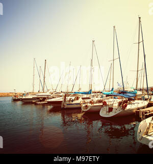 Porto di creta, barche e mare, impressioni della Grecia Foto Stock