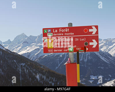 La svizzera di sci e snow-sport legato resort di St Luc e Chandolin in Vallese Svizzera Foto Stock