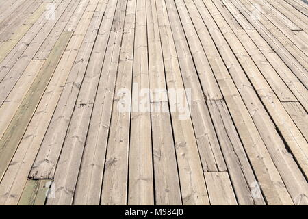 Vecchie tavole di legno sulla coperta della barca Foto Stock