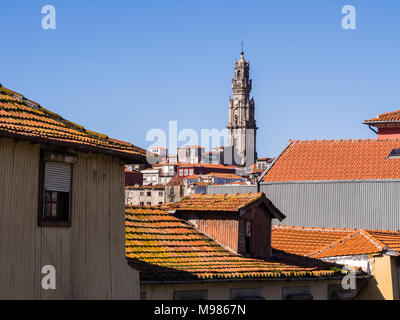 Architettura nella Città Vecchia di Porto in Portogallo. Foto Stock