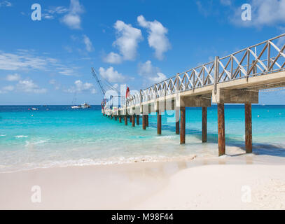 Bridgetown, Barbados - isola tropicale - Mar dei Caraibi - spiaggia Brownes - Carlisle Bay Foto Stock