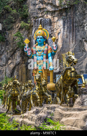 Le Grotte di Batu statua e ingresso vicino a Kuala Lumpur, Malesia. Foto Stock