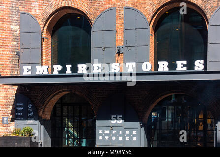 Ingresso a Empire Stores sul Water Street in Dumbo Brooklyn Foto Stock