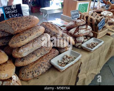 Scene da Aix-en-Provence giorno di mercato Foto Stock