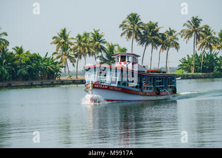 Trasporto di acqua Aisia India Kerala Foto Stock