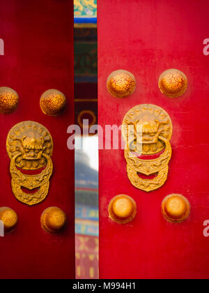 Vista inusuale del Tempio del Cielo a Pechino in Cina Foto Stock
