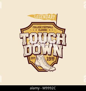 Classic college t shirt design. American Football tee graphic design, etichetta. Segno di Touchdown. USA il calcio vintage t shirt retro scarpe da calcio. Il leggendario league. Sport retrò poster. Vettore di stock Illustrazione Vettoriale