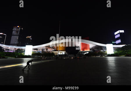 La Shenzhen Civic Center di Futian, il distretto centrale degli affari. Foto Stock