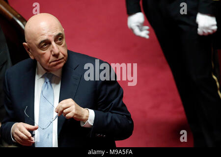 Roma, Italia. 23 marzo, 2018. Adriano Galliani Roma 23/03/2018. Prima seduta al Senato dopo le elezioni. Roma 23 Marzo 2018. Senato. Prima udienza presso il Senato dopo le elezioni. Foto di Samantha Zucchi Insidefoto Credito: insidefoto srl/Alamy Live News Foto Stock