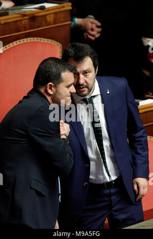 Roma, Italia. 23 marzo, 2018. Matteo Salvini Roma 23/03/2018. Prima seduta al Senato dopo le elezioni. Roma 23 Marzo 2018. Senato. Prima udienza presso il Senato dopo le elezioni. Foto di Samantha Zucchi Insidefoto Credito: insidefoto srl/Alamy Live News Foto Stock