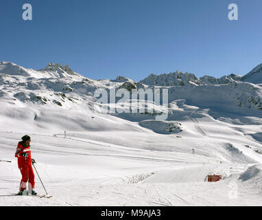 La svizzera di sci e snow-sport legato resort di St Luc e Chandolin in Vallese Svizzera Foto Stock