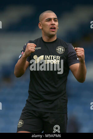 Wigan Athletic James Vaughan celebra a tempo pieno del cielo lega Bet One corrisponde al controllo energetico Stadium, Bury. Foto Stock