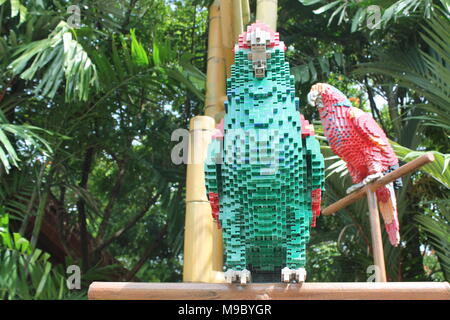 LEGO LAND, MALAYSIA, gennaio, 2017: mattoncini Lego realizzato parrot a Lego Land Malaysia Foto Stock