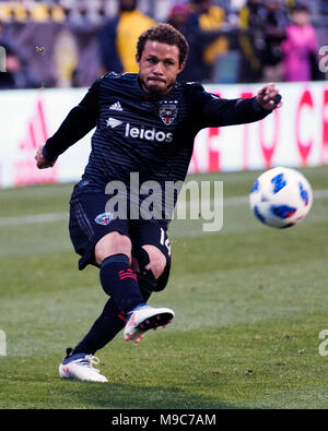 Columbus, Ohio, Stati Uniti d'America, 24 marzo 2018: D.C. Regno centrocampista Nick DeLeon (14) serve la sfera contro Columbus Crew SC a Columbus. Columbus, Ohio, Stati Uniti d'America. Brent Clark/ Alamy Live News Foto Stock