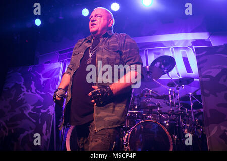 Udo Dirkschneider esegue il 21 marzo 2018 a Slim a San Francisco, California. Foto Stock