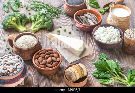 Gli alimenti ricchi di calcio Foto Stock