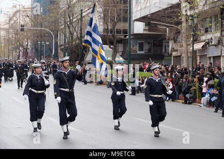 Atene, Grecia. Xxv Marzo 2018. Parata di militari e altri in occasione della celebrazione del Greco il giorno di indipendenza nel centro di Atene. Credito: Rainboweyes/Alamy Live News Foto Stock