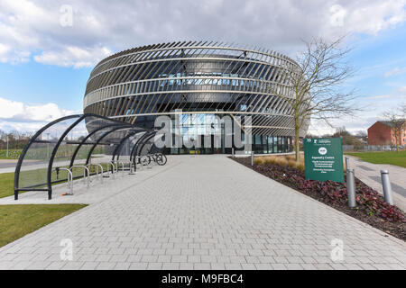 Il Giubileo campus, uno dei principali edifici amministrativi dell'Università di Nottingham. Foto Stock
