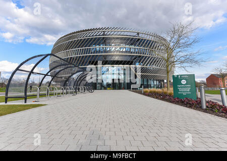 Il Giubileo campus, uno dei principali edifici amministrativi dell'Università di Nottingham. Foto Stock