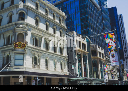 SYDNEY, Australia - Dicembre 16th, 2013: Architettura a Sydney nel quartiere centrale degli affari Foto Stock