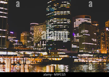 SYDNEY, Australia - Dicembre 16th, 2013: dettaglio del Sydney Harbour di notte Foto Stock