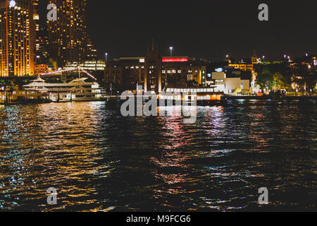 SYDNEY, Australia - Dicembre 16th, 2013: dettaglio del Sydney Harbour di notte Foto Stock