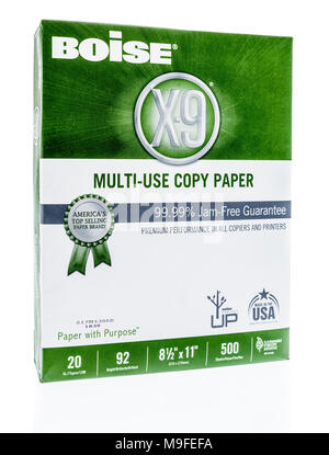 Winneconne, WI - 15 Marzo 2018: una risma di Boise carta della stampante su un isolato sfondo. Foto Stock