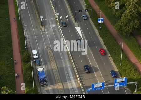 Il traffico urbano da sopra Foto Stock