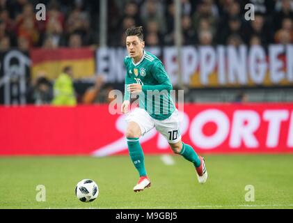 Mesut OEZIL (Ozil, GER) Aktion, Fussball Laenderspiel, Freundschaftsspiel, Germania (GER) - Spanien (ESP) 1:1, am 23.03.2018 in Duesseldorf/ Germania. |L'utilizzo in tutto il mondo Foto Stock