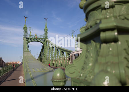 Ghisa ponte della Libertà a Budapest, Ungheria Foto Stock