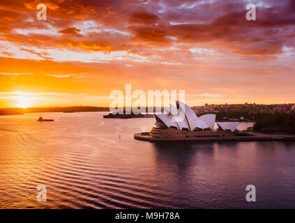 Splendida alba al Porto di Sydney, NSW, Australia Foto Stock