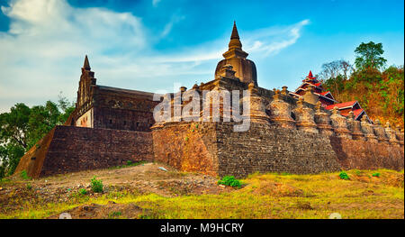 Tempio buddista Shai-thaung in Mrauk U. Myanmar. Alta risoluzione Foto Stock