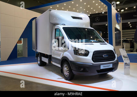 Mosca, Russia - 08 Settembre 2017: Ford Transit Light carrello commerciale a livello internazionale veicolo auto show. Foto Stock