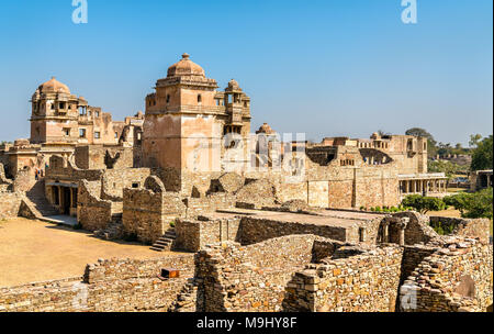 Rovine di Rana Kumbha Palace a Chittorgarh Fort. Patrimonio mondiale dell'UNESCO nel Rajastan stato dell India Foto Stock