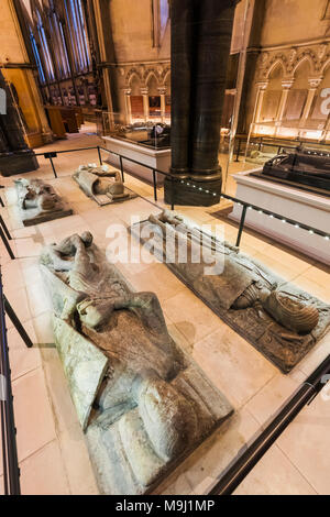 Inghilterra, Londra, il filamento, il Tempio la Chiesa, le effigi dei Cavalieri templari Foto Stock