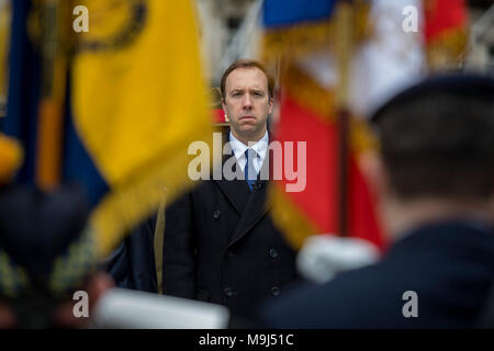 Cultura Segretario Matt Hancock partecipa ad un evento commemorativo in Westminster, Londra, segna il centenario della nomina del maresciallo Foch Ferdinand come Comandante supremo alleato degli eserciti alleati sul fronte occidentale nella prima guerra mondiale. Foto Stock