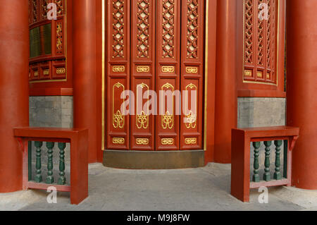 Close up Jifang pavilion nel Parco Jingshan, appena a nord della Città Proibita di Pechino, Cina Foto Stock