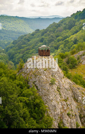 Paesaggio nel strandja National Park ,close up di un posto di osservazione Foto Stock