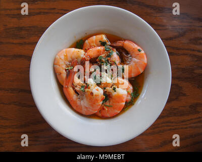 Piccante di gamberi del Golfo presentato splendidamente, Florida, Stati Uniti © Katharine Andriotis Foto Stock