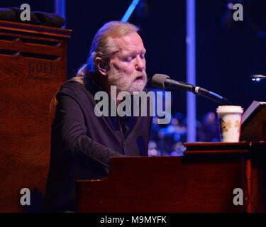 HOLLYWOOD FL - gennaio 04: Gregg Allman suona al Hard Rock Live presso il Seminole Hard Rock Hotel & Casino il 4 gennaio 2015 in Hollywood Florida Persone: Gregg Allman Foto Stock