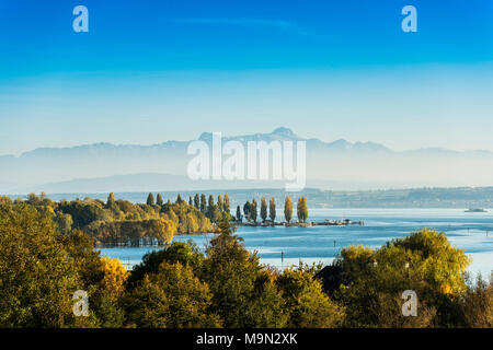 Vista sul lago di Costanza, in retro alpi svizzere con il Säntis, Uhldingen-Mühlhofen, Lago di Costanza, Baden-Württemberg, Germania Foto Stock