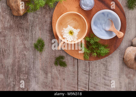 Composizione con argilla cosmetici fatti in casa maschere facciali. Foto Stock